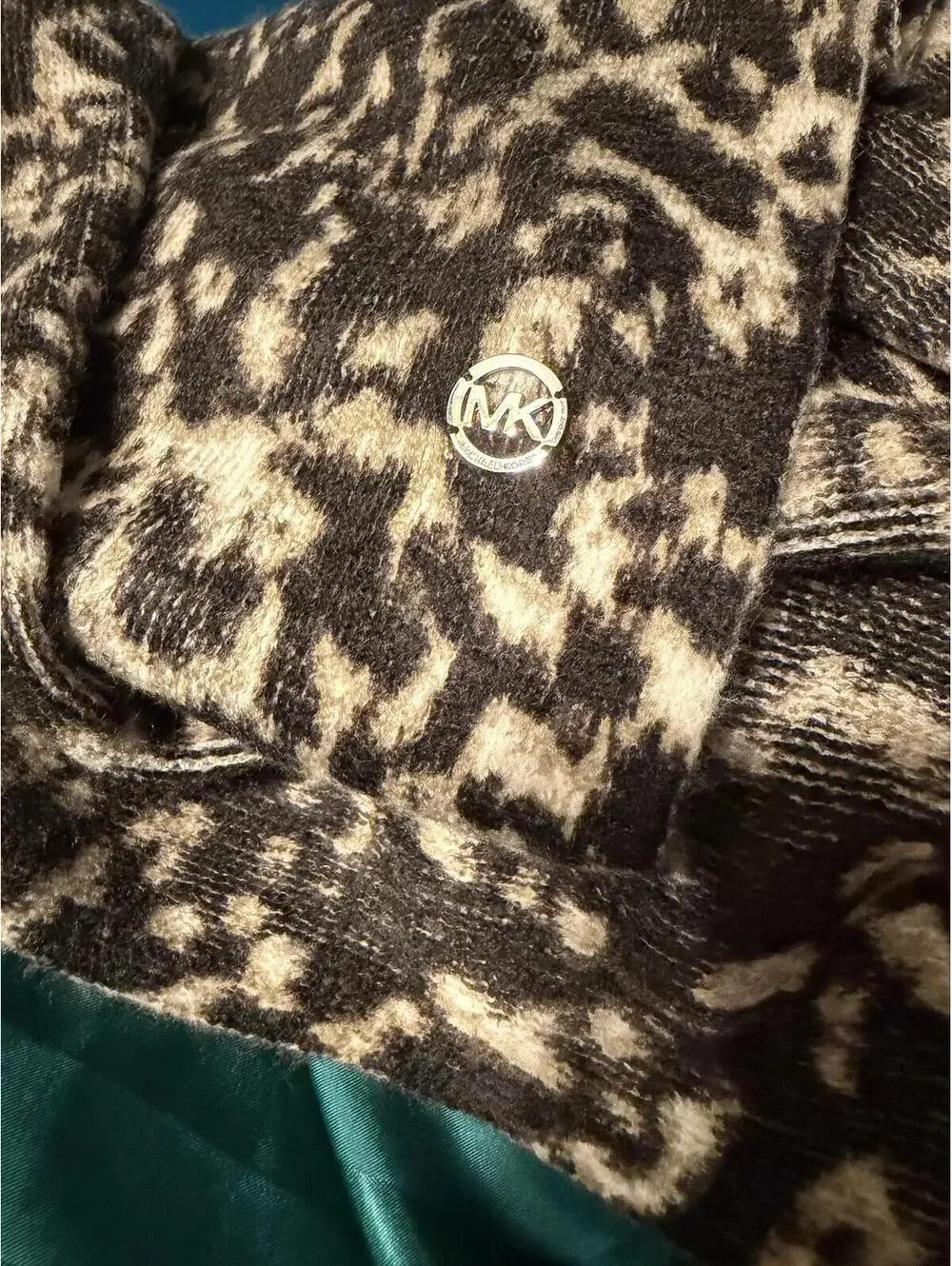 Michael Kors Cozy Brown Cream Animal Print Scarf